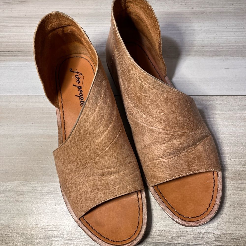 Free People Mont Blanc peep toe Sz 38 8-8.5